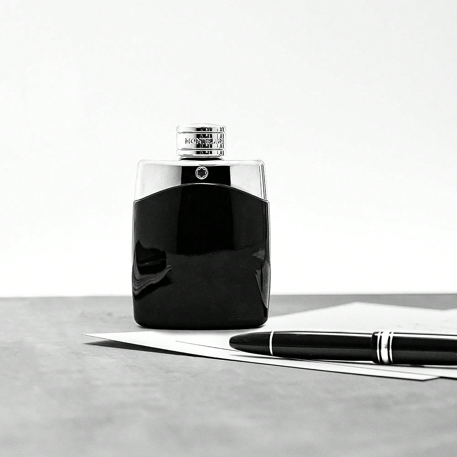 Montblanc Legend Eau de Toilette - Fragancia para hombre - Fresca y Fougere - Con notas de Bergamota, Jazmín y Sándalo - 100ml/3.3floz