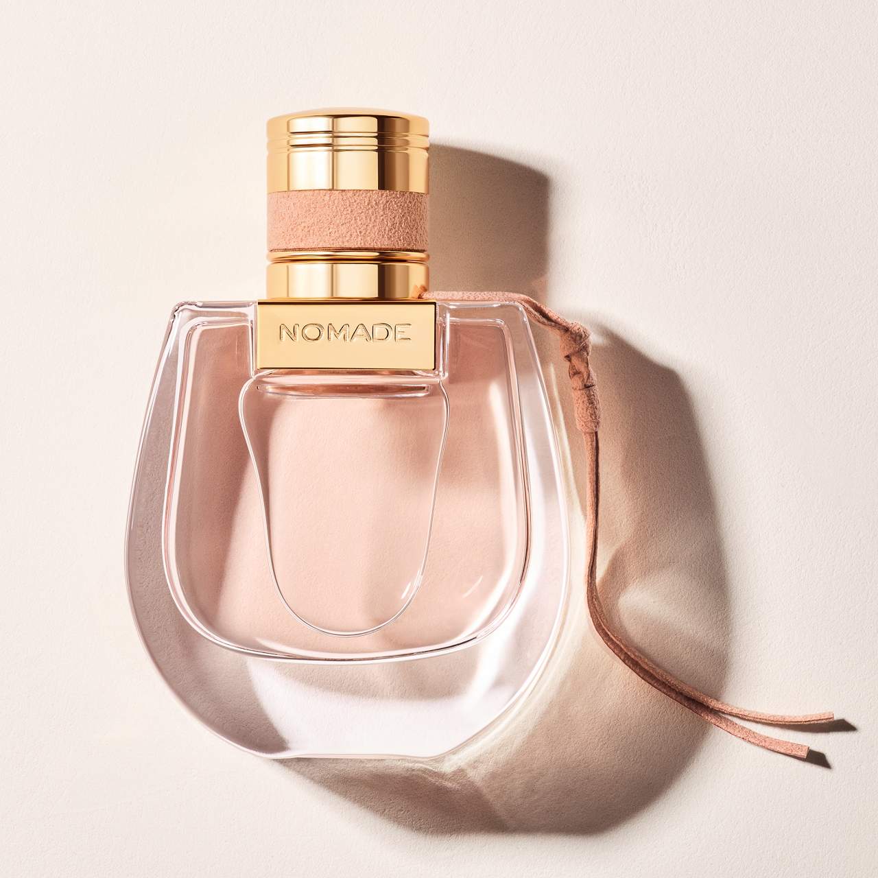 Chloe Nomade Eau De Parfum Spray para mujer 75 ml - Mirabel, bergamota, limón, naranja, jazmín, fresia, musgo de roble