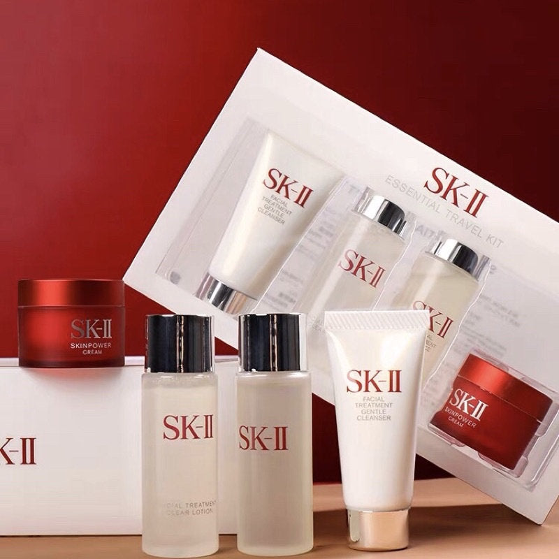 SK-II Kit de Viaje Esencial (4 Artículos Con Caja) - Set de Regalo para Cumpleaños, Día de San Valentín, Aniversario, Fiestas
